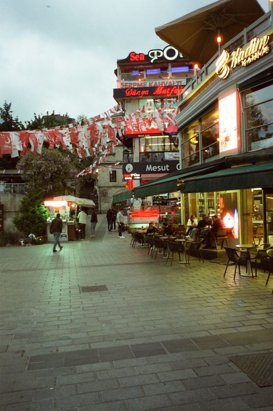 CineStill 400D